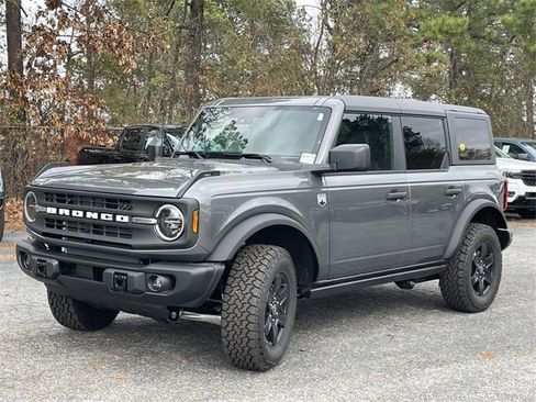 New 2025 Ford Bronco Big Bend w/ Black Diamond Package image 24