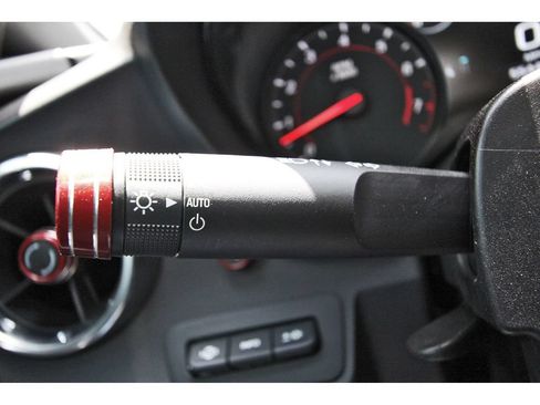 Used 2016 Chevrolet Camaro SS RWD image 17