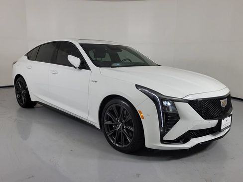 Used 2026 Cadillac CT5 V w/ Technology Package RWD image 1