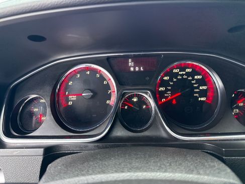 Used 2015 GMC Acadia SLE image 29