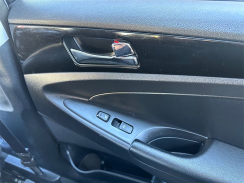 Used 2012 Hyundai Sonata Limited image 36