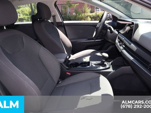 Used 2025 Kia K4 FWD image 27
