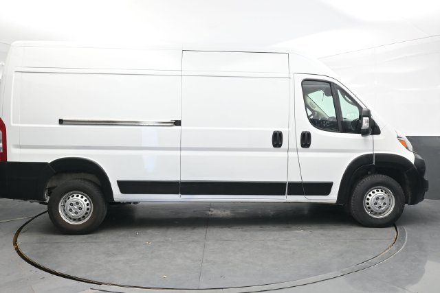 Used 2026 RAM ProMaster 2500 w/ Convenience Group FWD image 9