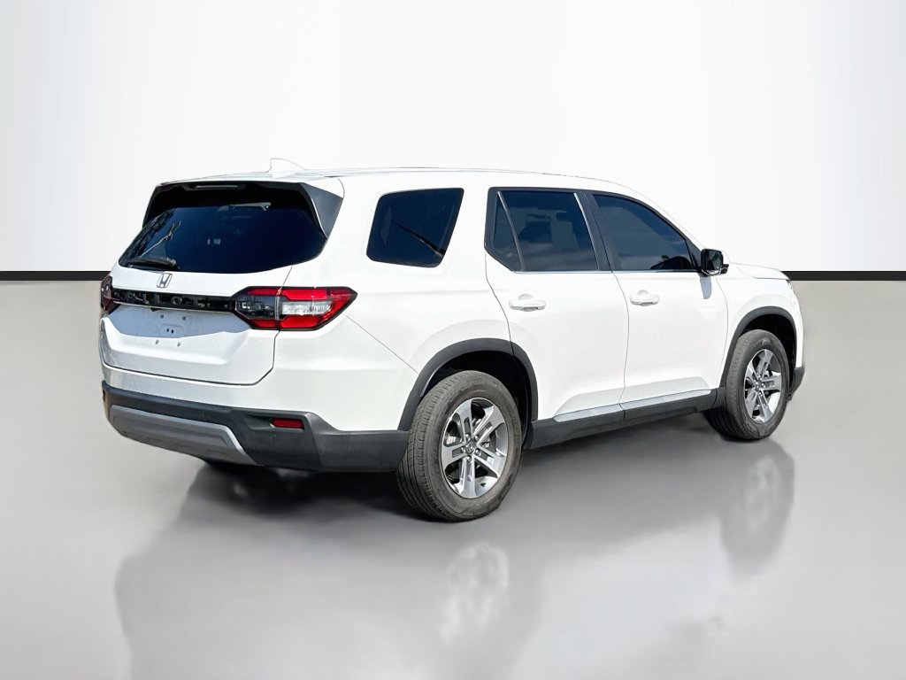 Used 2023 Honda Pilot EX-L image 7