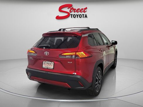 Used 2026 Toyota Corolla Cross XLE w/ Convenience Package image 4