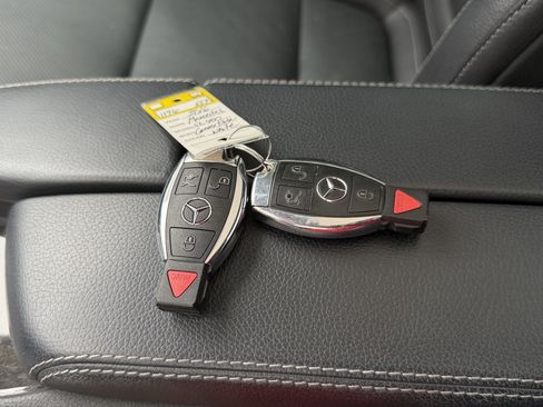 Used 2016 Mercedes-Benz SL 400 image 98