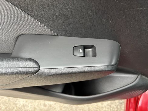 Used 2018 Hyundai Accent SE image 19