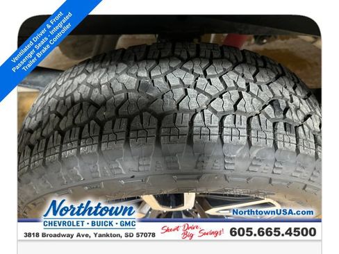 Used 2024 GMC Sierra 1500 AT4 w/ Technology Package AWD/4WD image 28