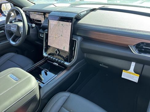 New 2026 GMC Yukon Denali image 29