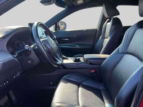 Certified 2021 Toyota Venza XLE w/ Softex Package image 16