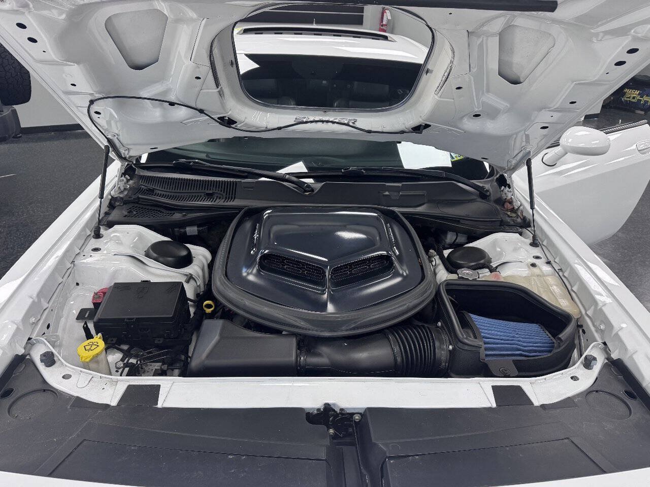 Used 2016 Dodge Challenger R/T Plus RWD image 11