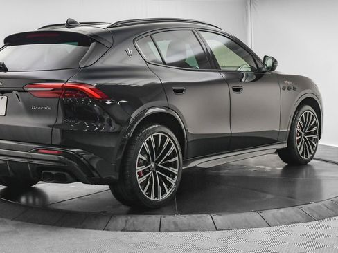 New 2025 Maserati Grecale Modena AWD/4WD image 9