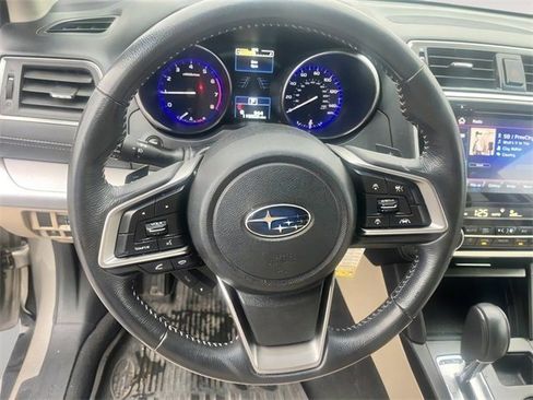 Used 2019 Subaru Outback 2.5i Premium image 15