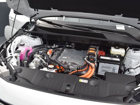 New 2026 Subaru Solterra Premium image 29