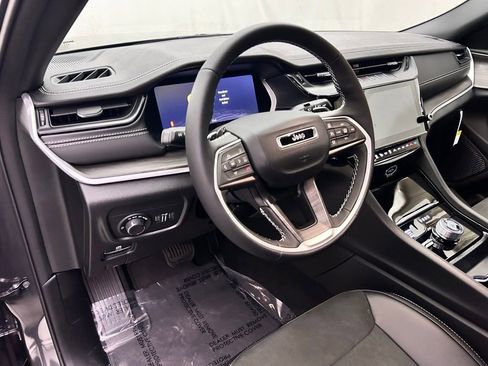 New 2026 Jeep Grand Cherokee L 4WD image 11