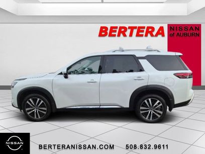 Used 2025 Nissan Pathfinder Platinum
