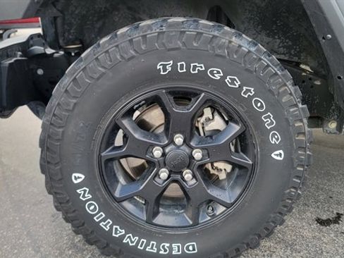 Used 2022 Jeep Wrangler Sport image 25