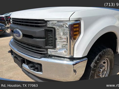 Used 2019 Ford F250 XL w/ Power Equipment Group AWD/4WD image 15
