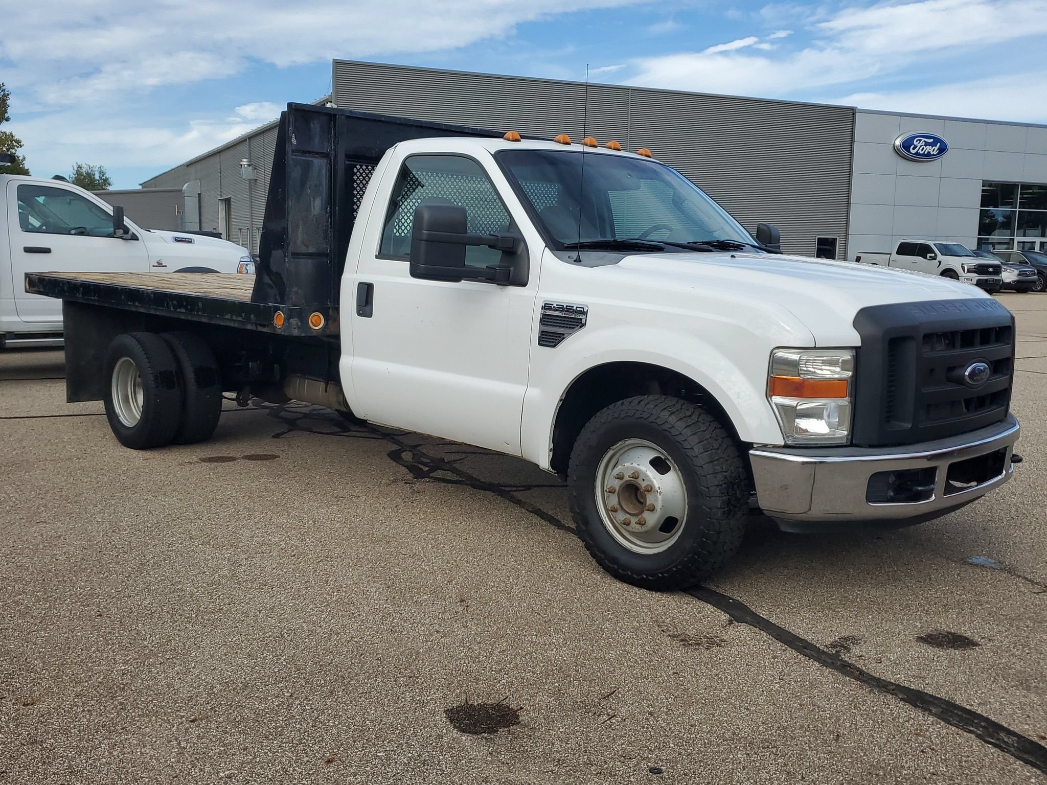 Used 2009 Ford F350 XL RWD image 3