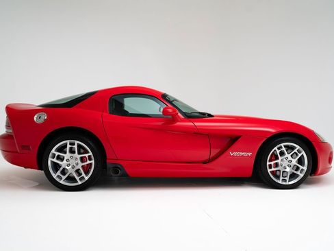 Used 2006 Dodge Viper SRT-10 RWD image 7