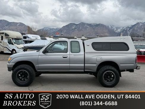Used 1996 Toyota Tacoma image 1