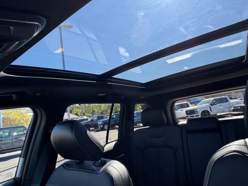 New 2025 Jeep Grand Cherokee Limited image 33