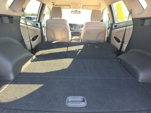 Used 2016 Hyundai Tucson SE w/ Option Group 02 image 21