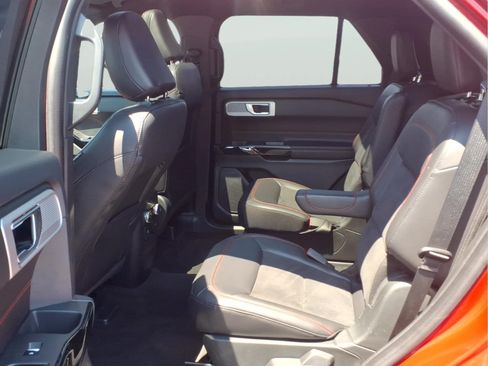 Used 2023 Ford Explorer ST-Line AWD/4WD image 14