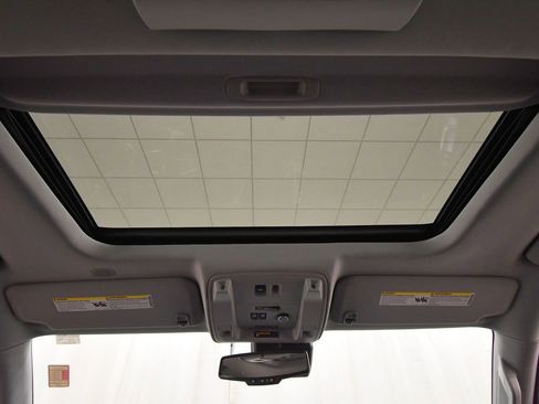 Used 2020 GMC Yukon Denali w/ Denali Ultimate Package image 17