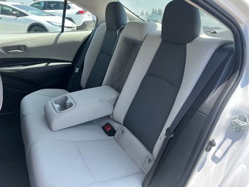 Used 2022 Toyota Corolla LE w/ Carpet Mat Package (TMS) FWD image 17