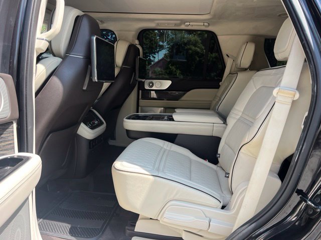 Used 2019 Lincoln Navigator Black Label AWD/4WD image 15
