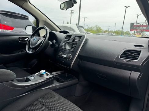 Used 2014 Nissan Leaf S w/ Charge Package FWD image 15