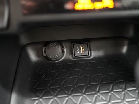 Used 2023 Toyota RAV4 LE AWD/4WD image 36