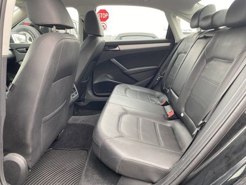 Used 2013 Volkswagen Passat 2.5 SE image 13