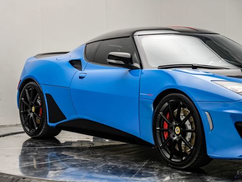 Used 2021 Lotus Evora image 31
