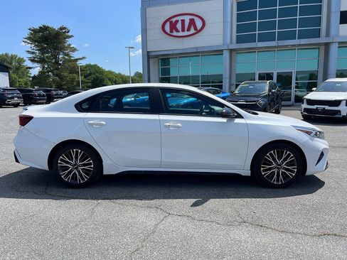 Used 2022 Kia Forte GT-Line FWD image 7