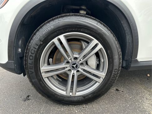 Used 2022 Mercedes-Benz GLC 300 4MATIC image 24