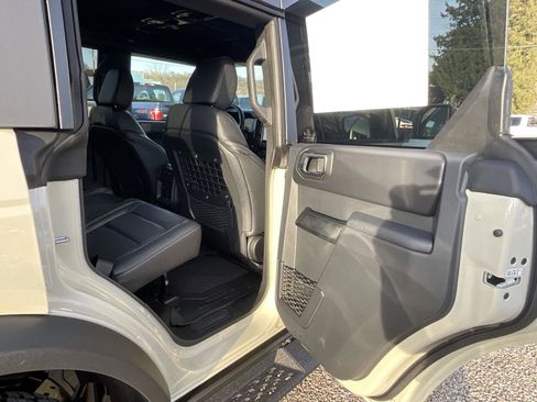 New 2025 Ford Bronco Badlands AWD/4WD image 23