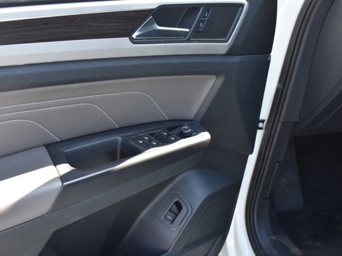 Used 2022 Volkswagen Atlas SE AWD/4WD image 15