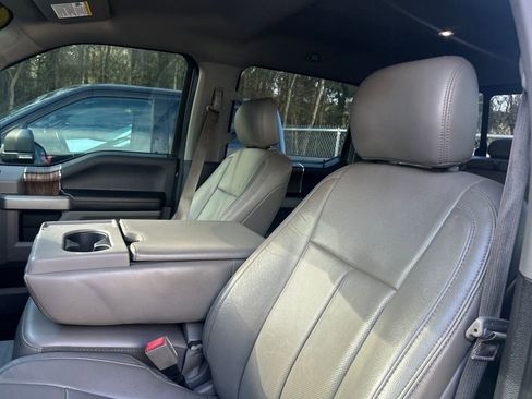 Used 2018 Ford F150 Lariat w/ Trailer Tow Package image 10