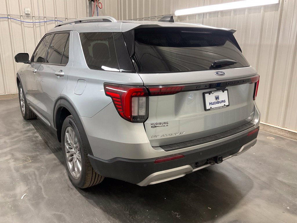 Used 2025 Ford Explorer Platinum AWD/4WD image 25