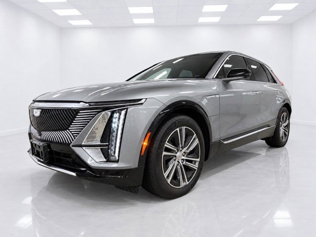 Used 2024 Cadillac Lyriq Luxury AWD/4WD image 4