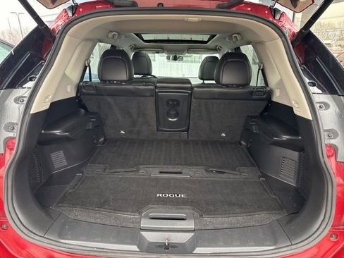 Used 2016 Nissan Rogue SL w/ SL Premium Package image 13