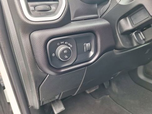Used 2024 RAM 2500 Big Horn w/ Off Road Package AWD/4WD image 19