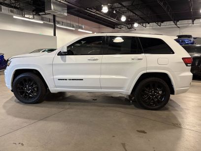 Used 2017 Jeep Grand Cherokee Altitude