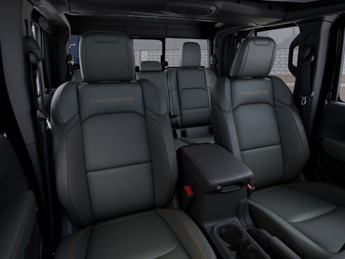 New 2026 Jeep Gladiator Mojave w/ Steel Bumper Group image 22