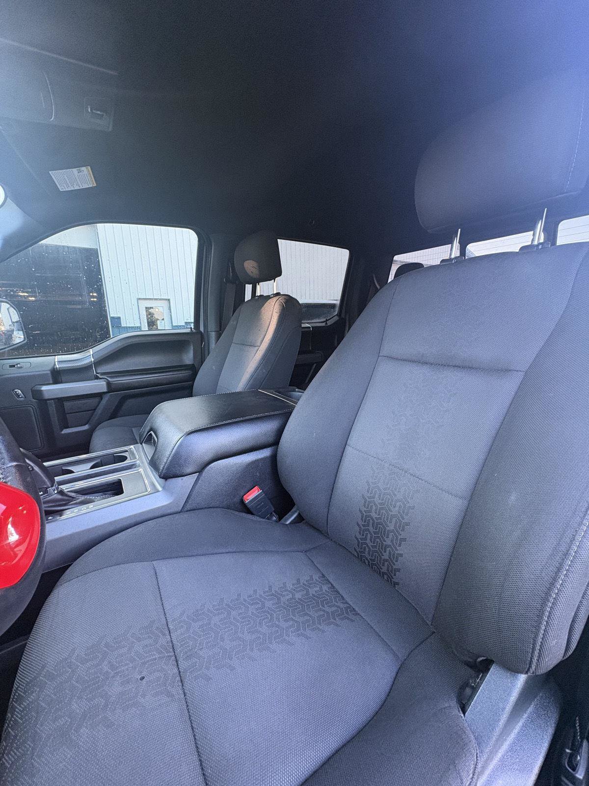 Used 2020 Ford F150 XLT w/ Equipment Group 302A Luxury AWD/4WD image 4
