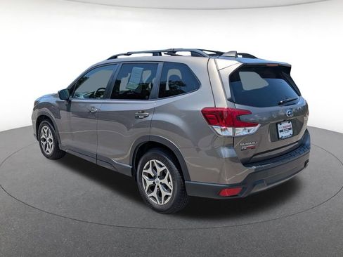 Used 2021 Subaru Forester Premium w/ Popular Package #1 AWD/4WD image 3