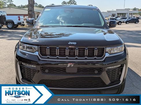 New 2026 Jeep Grand Cherokee L Limited RWD image 3
