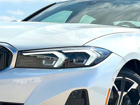 New 2026 BMW 330i Sedan w/ Premium Package RWD image 4